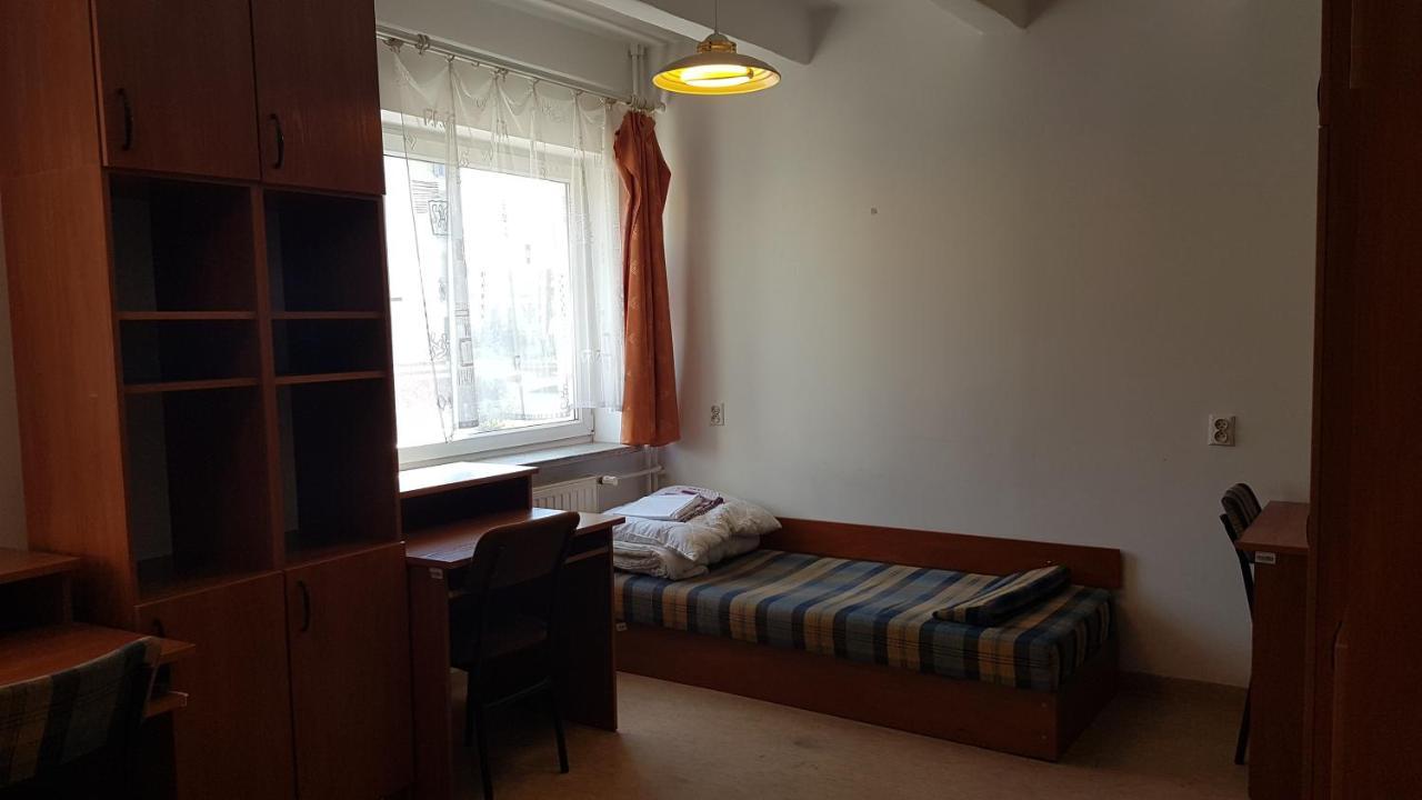 Dom Studencki Nr 11 Gdansk Brzezno Hostel — Zdjęcia 1